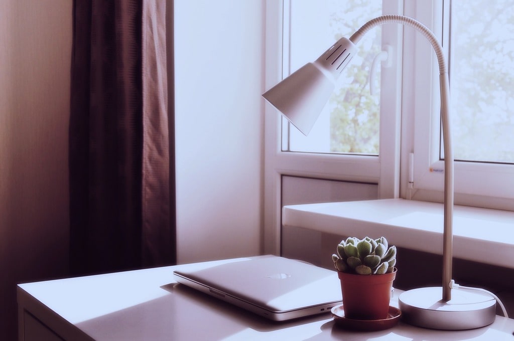 Comment améliorer l'isolation phonique de son intérieur sans travaux
